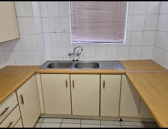 2 BEDROOM TOWNHOUSE FOR SALE IN NEW REDRUTH